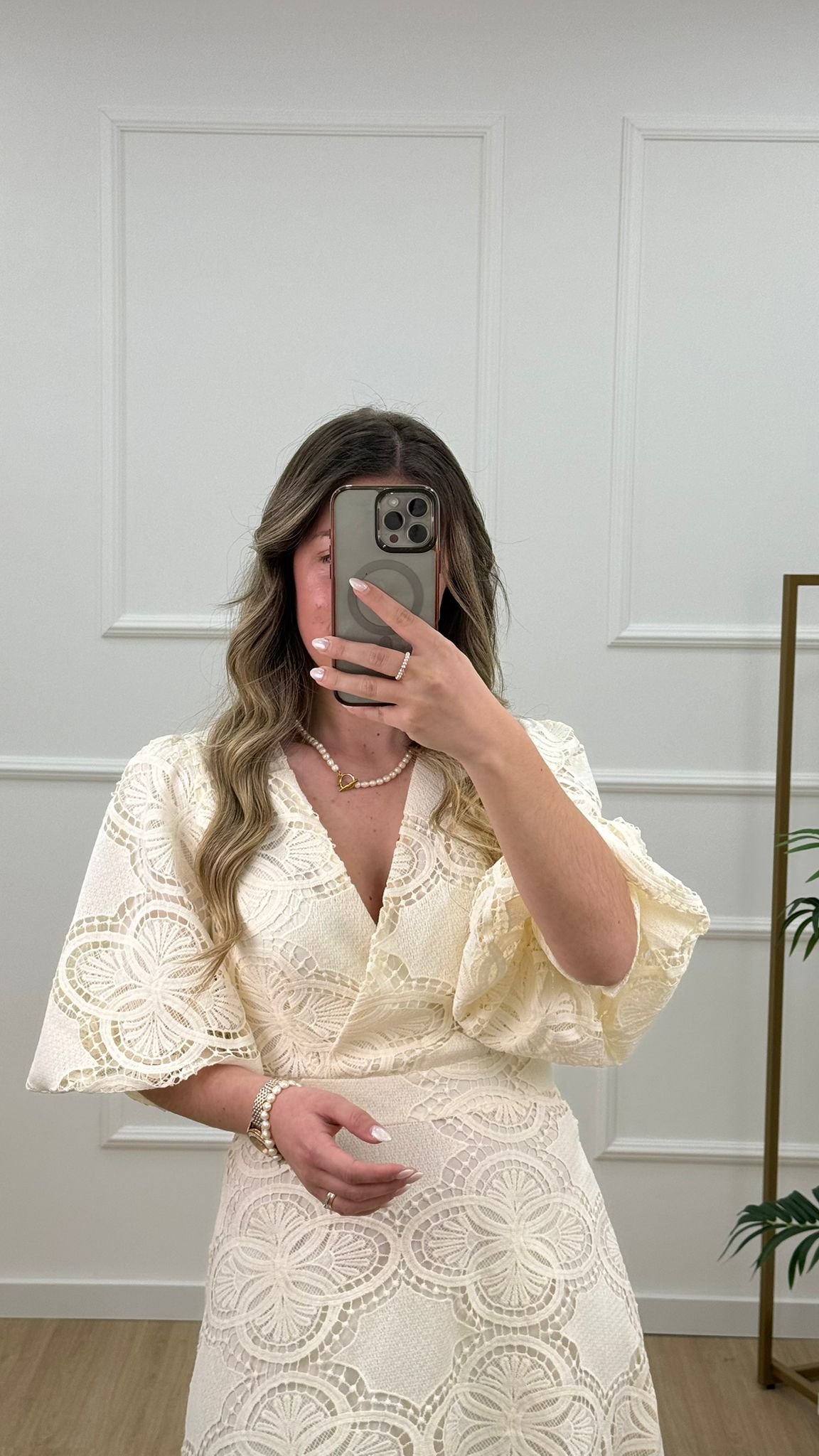 VESTIDO RENDADO