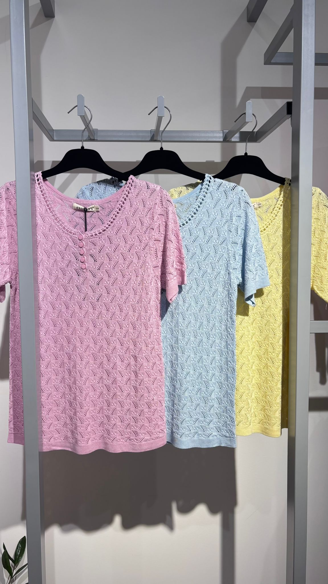 T-SHIRT MALHA