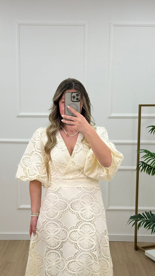 VESTIDO RENDADO