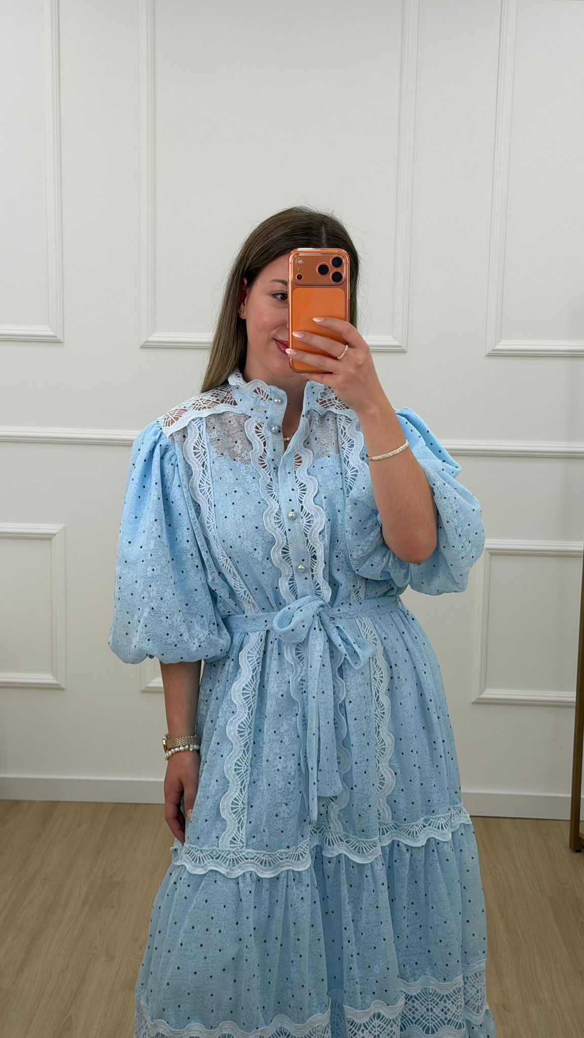 VESTIDO RENDADO