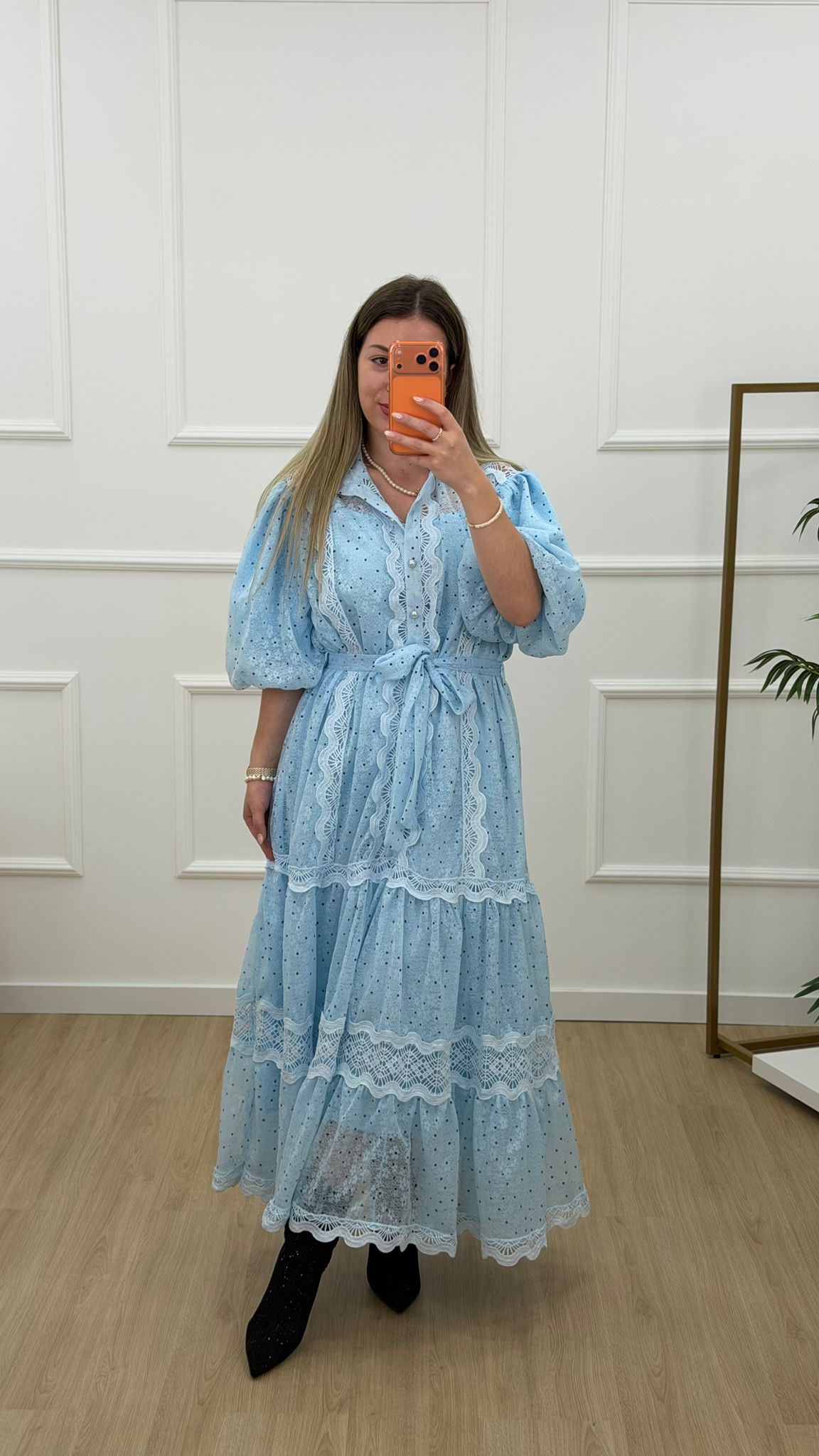 VESTIDO RENDADO