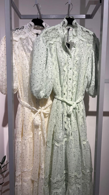 VESTIDO RENDADO