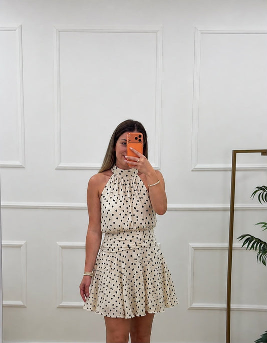 VESTIDO CURTO