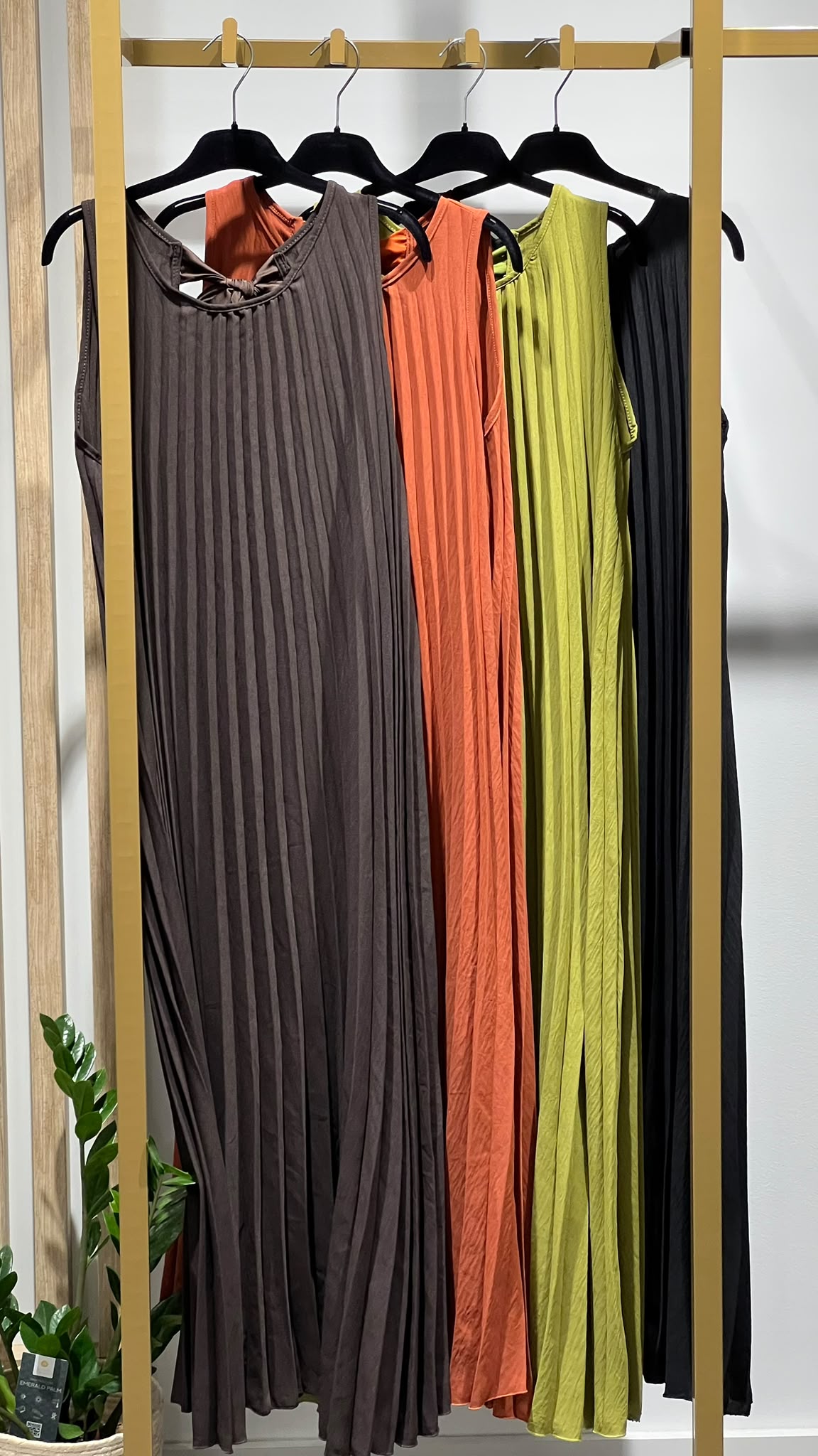 VESTIDO PLISSADO
