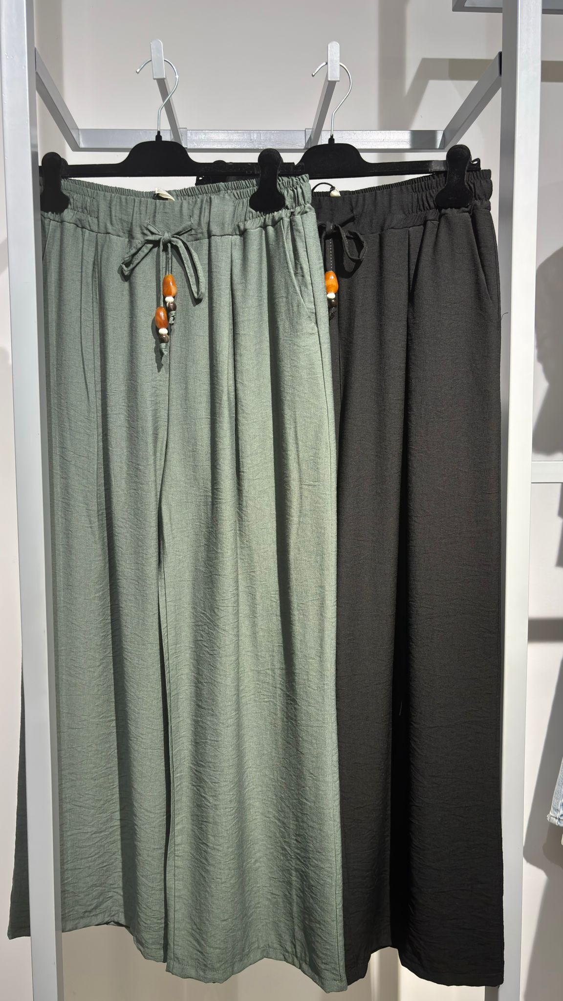 CALÇA FLUIDA
