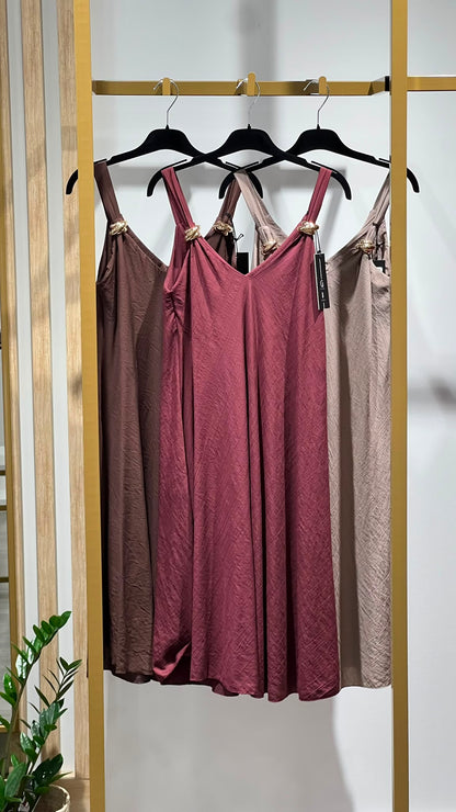 VESTIDO MIDI LISO